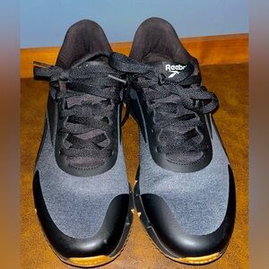 NWOT Men’s Size 9 Zig Dynamica 2.0 Black Sneakers!